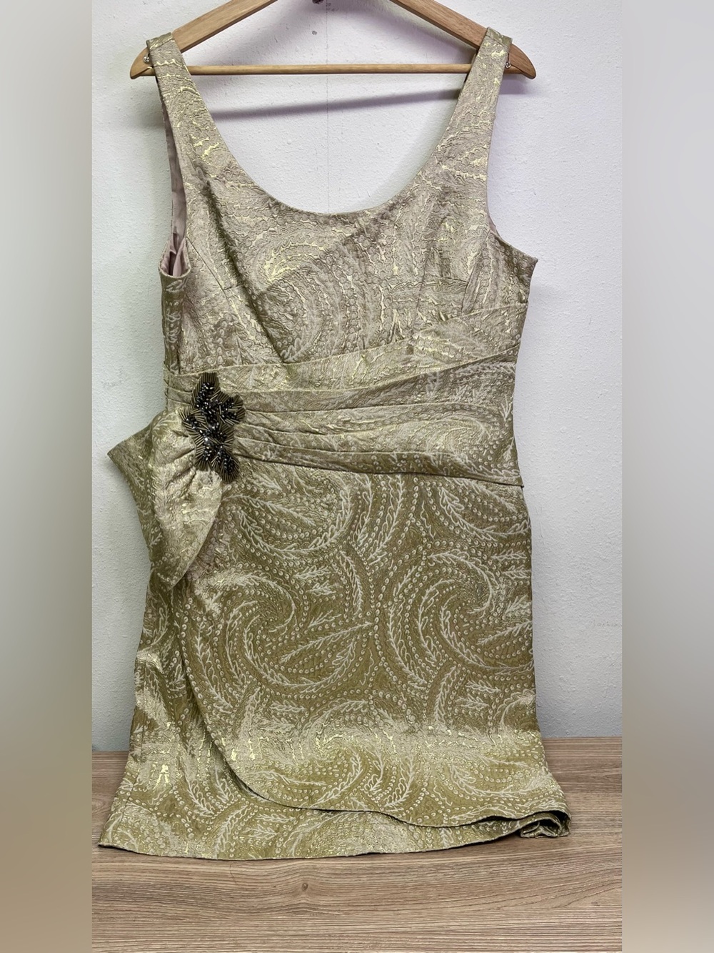 Kay Unger NEW Gold Jacquard Embroidered Side Bow Dress Size 16